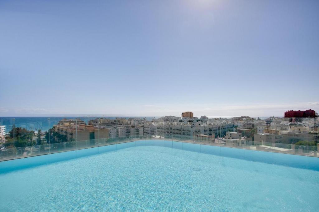 Keywise Family Luxury Infinity Beach & Golf 에스테포나 외부 사진
